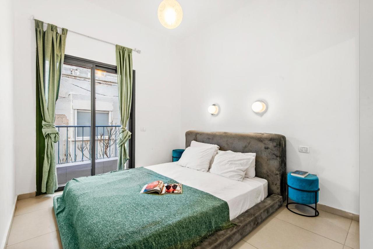 Glorious Renovated Apartment On Top Of The Beach Tel Aviv Ngoại thất bức ảnh