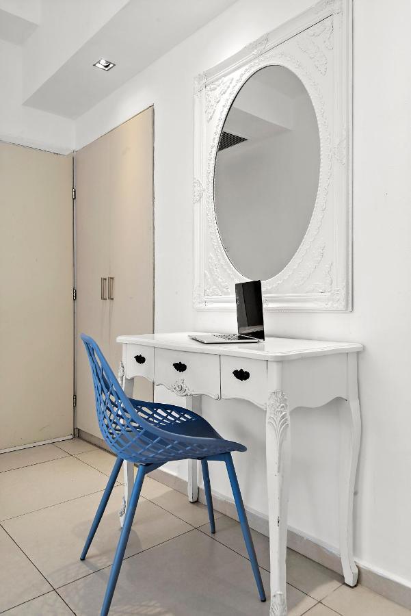Glorious Renovated Apartment On Top Of The Beach Tel Aviv Ngoại thất bức ảnh