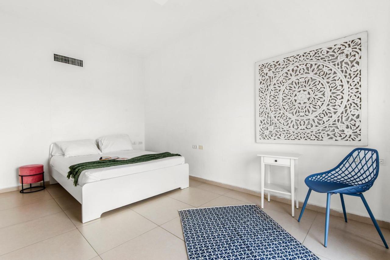 Glorious Renovated Apartment On Top Of The Beach Tel Aviv Ngoại thất bức ảnh